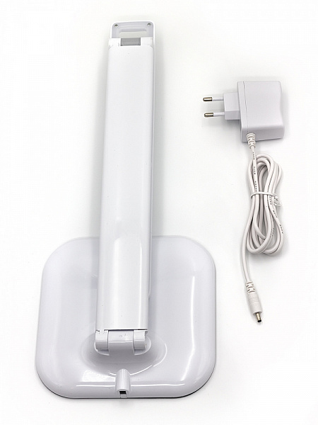 Светильник настольный Artstyle TL-305W Led диммир. 9Вт белый